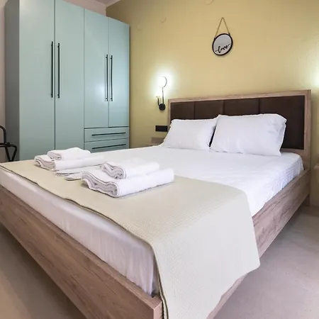 Latus Ferienhaus Potos